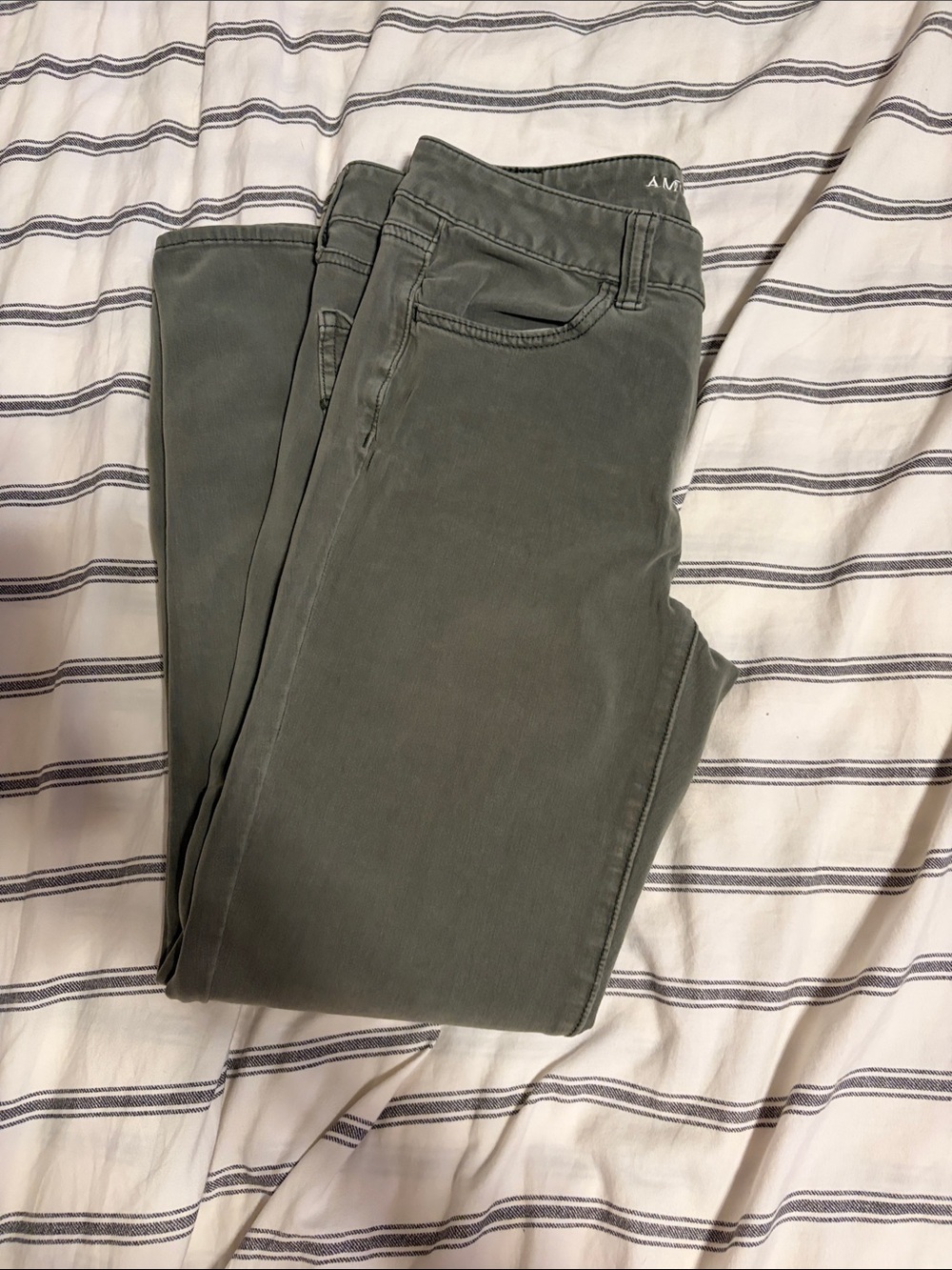 American Eagle Outfitters Olive Green Skinny Jeans